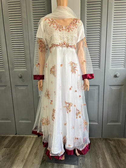 Elegant Long Embroidered Frok Riwaj