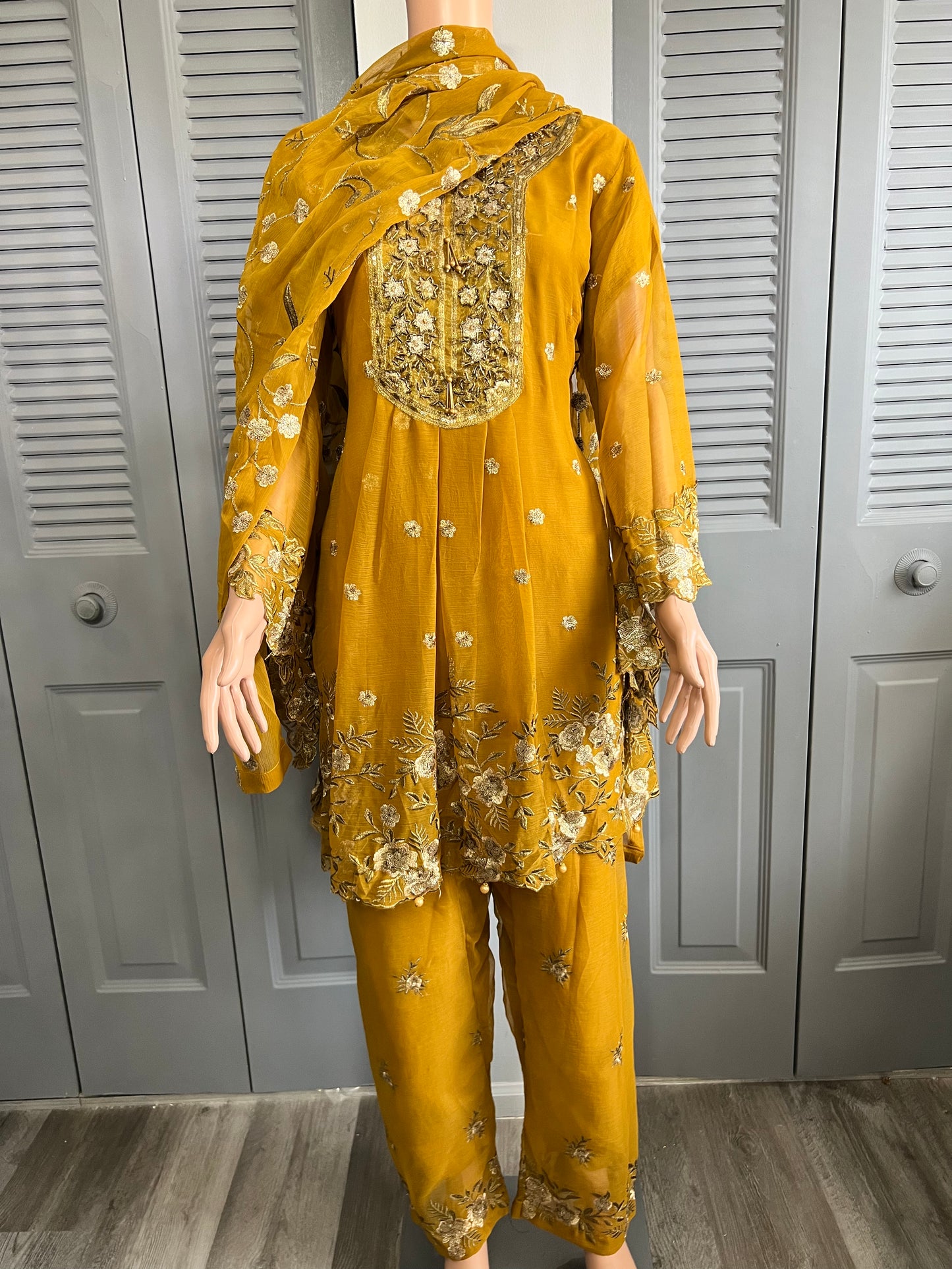 Shiffon Full Embroidered Short Frok Riwaj