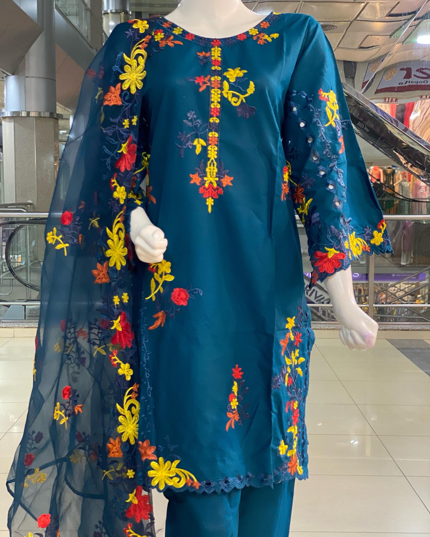 Khadi Mishal by Riwaj Fashions