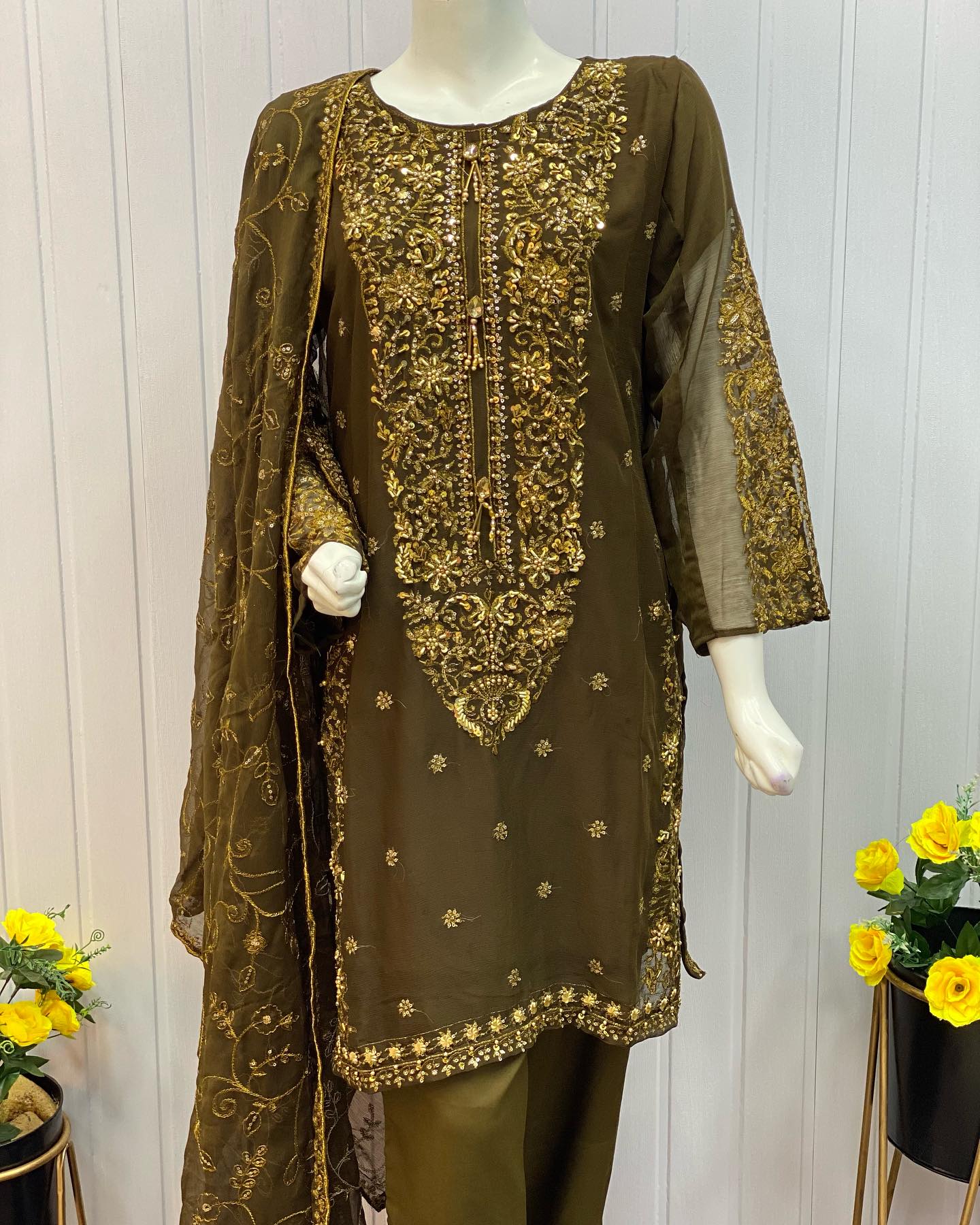 Noor-e-Nazakat by Riwaj Fashions