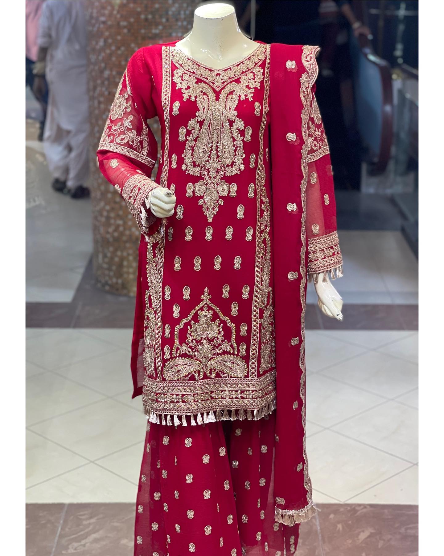 Laila Sultan by Riwaj Fashions