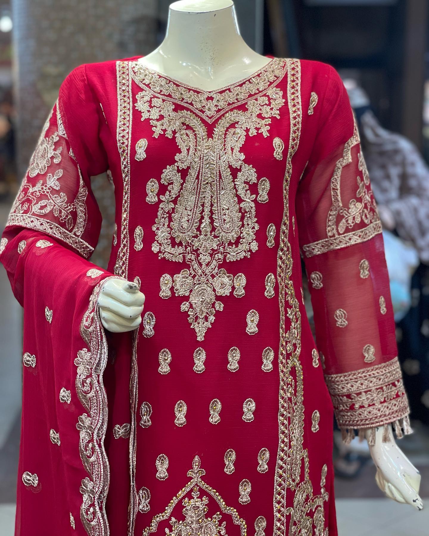 Laila Sultan by Riwaj Fashions